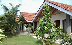 Villa Nilaveli Cabana