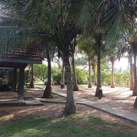 Villa Nilaveli Cabana Exterior photo