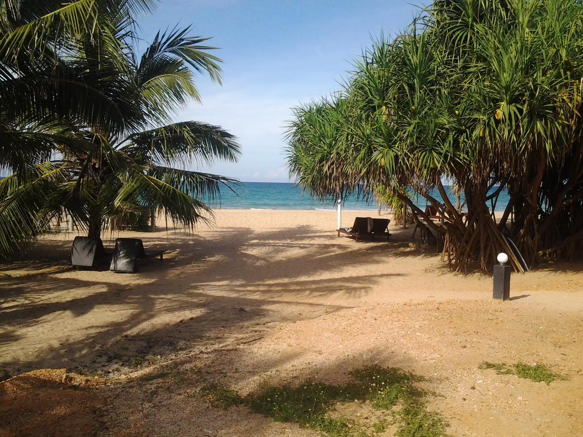 Villa Nilaveli Cabana Exterior photo