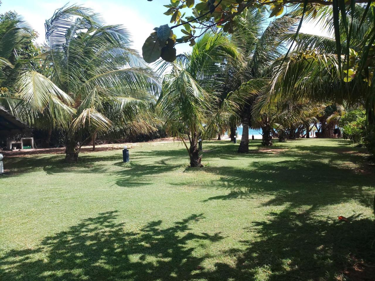 Villa Nilaveli Cabana Exterior photo